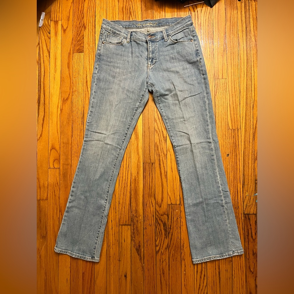 Medium - light wash bootcut jeans